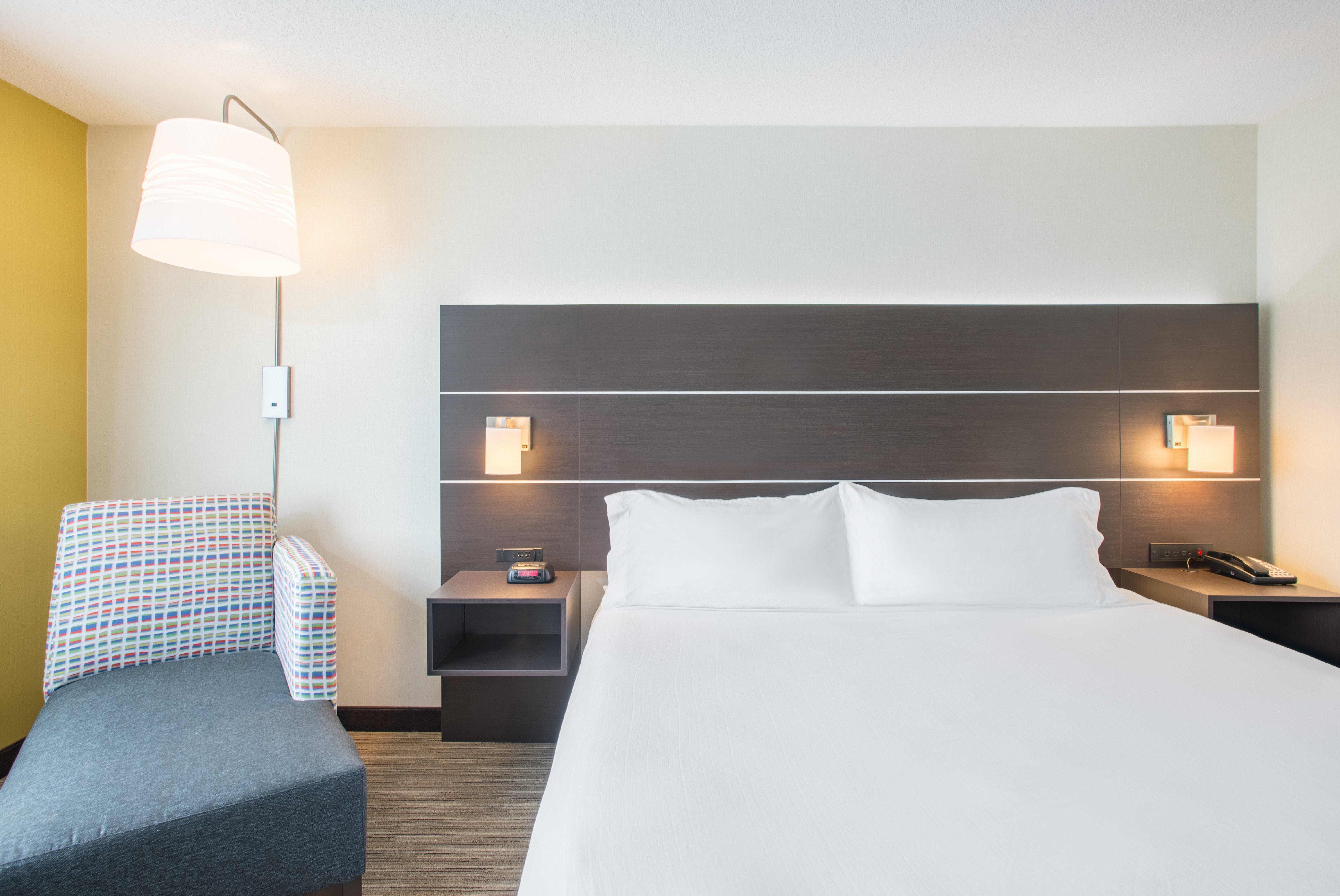 Holiday Inn Express Hotel & Suites Boston - Marlboro By Ihg Hudson Екстериор снимка