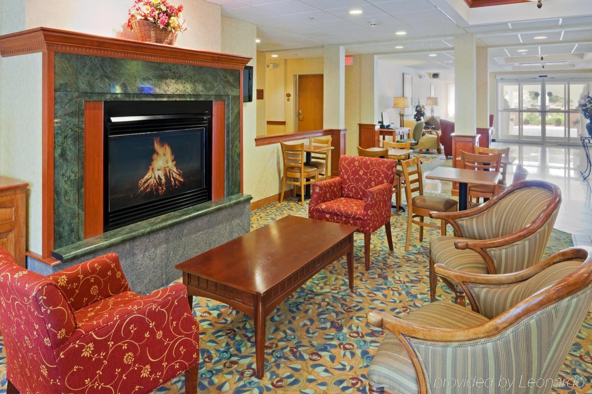 Holiday Inn Express Hotel & Suites Boston - Marlboro By Ihg Hudson Екстериор снимка