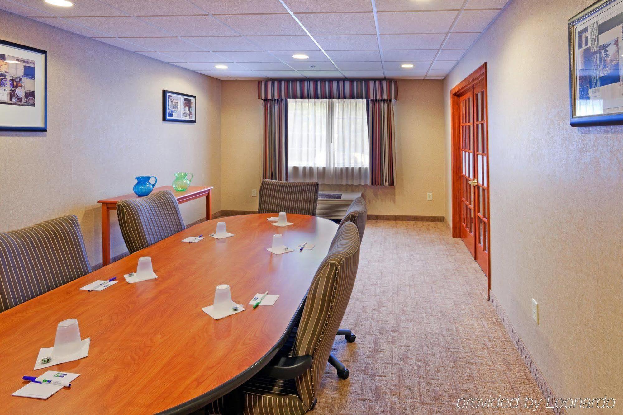 Holiday Inn Express Hotel & Suites Boston - Marlboro By Ihg Hudson Екстериор снимка